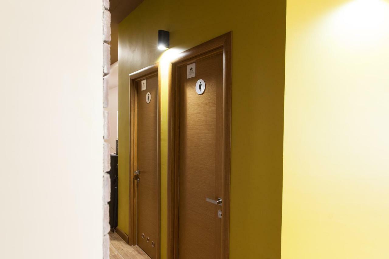 Nap & Rest Hostelキエフ エクステリア 写真