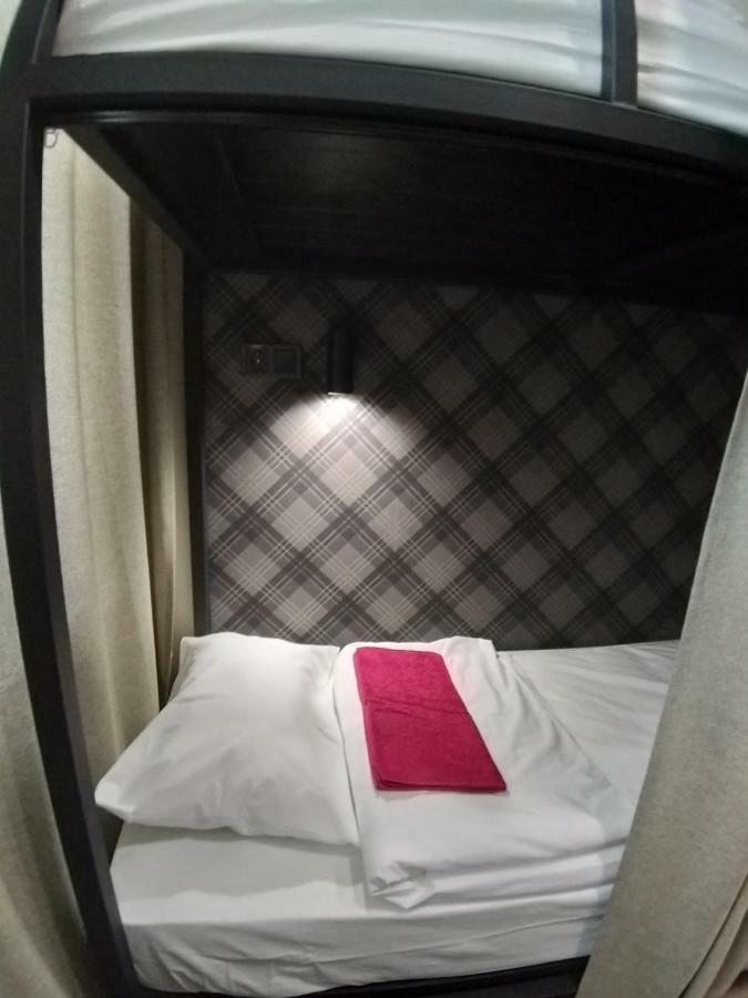Nap & Rest Hostelキエフ エクステリア 写真