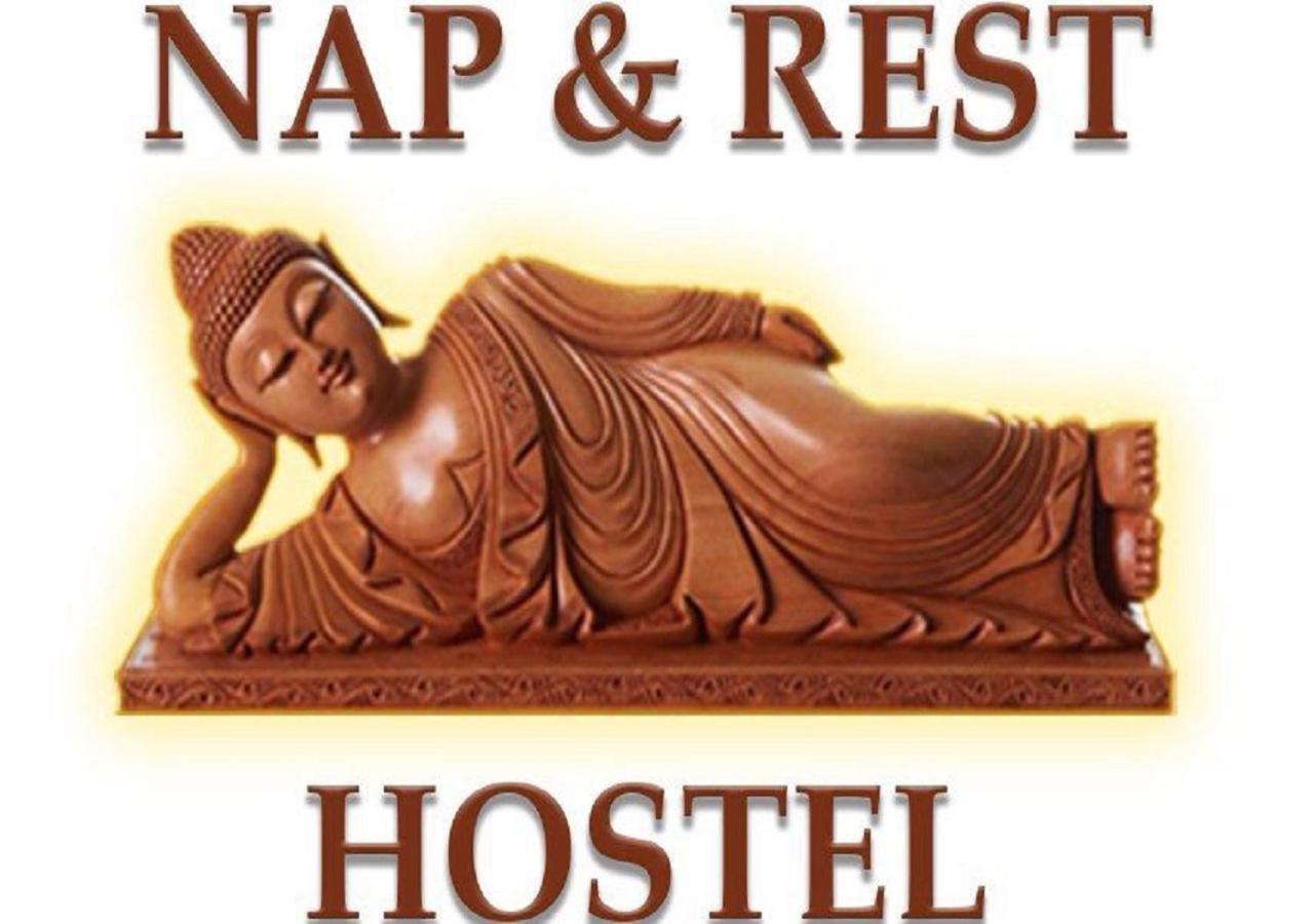 Nap & Rest Hostelキエフ エクステリア 写真