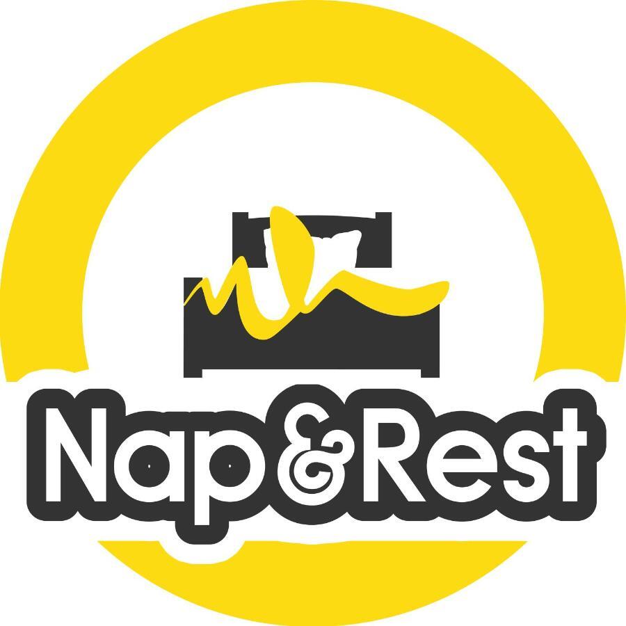 Nap & Rest Hostelキエフ エクステリア 写真